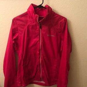 Women’s Columbia wind breaker jacket